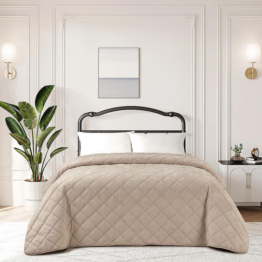 Prikrývka na posteľ Ela RQ-110 170x220 cm béžová