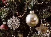 Krásne a lacné vianočné dekorácie do obývačky a jedálne