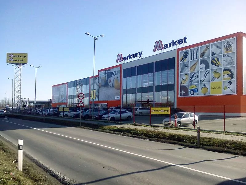 Predajna Dunajska Streda Galantska Cesta 26 Merkury Market