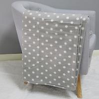 Fleecová deka biela bodka 170x220