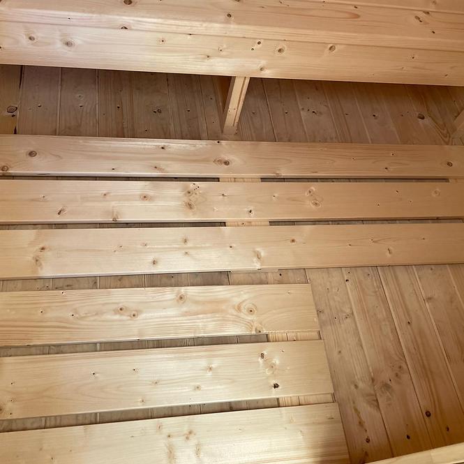 Exteriérová štvorcová sauna 2x2 m