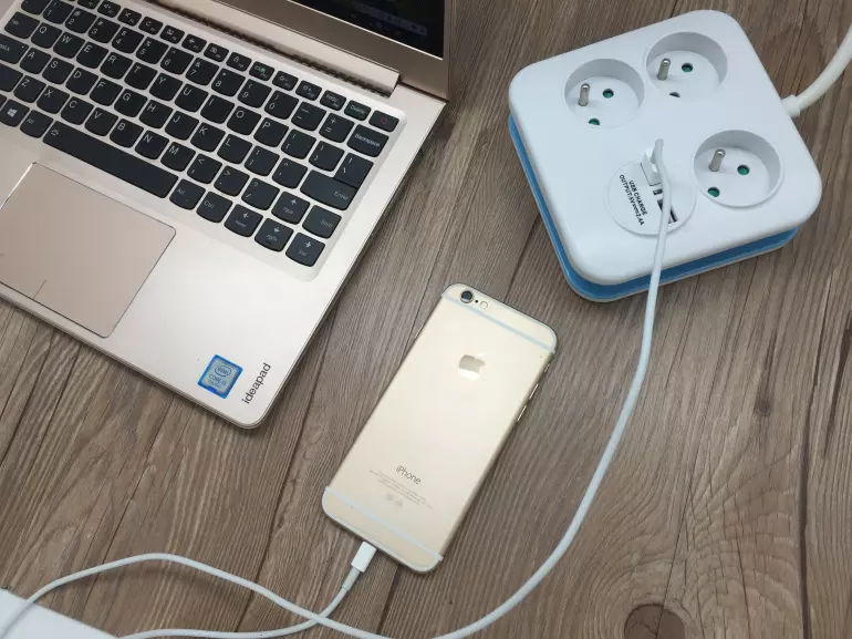 Predlžovací kábel  Power Square 3-GN + 2USB 34105 1,4M,2