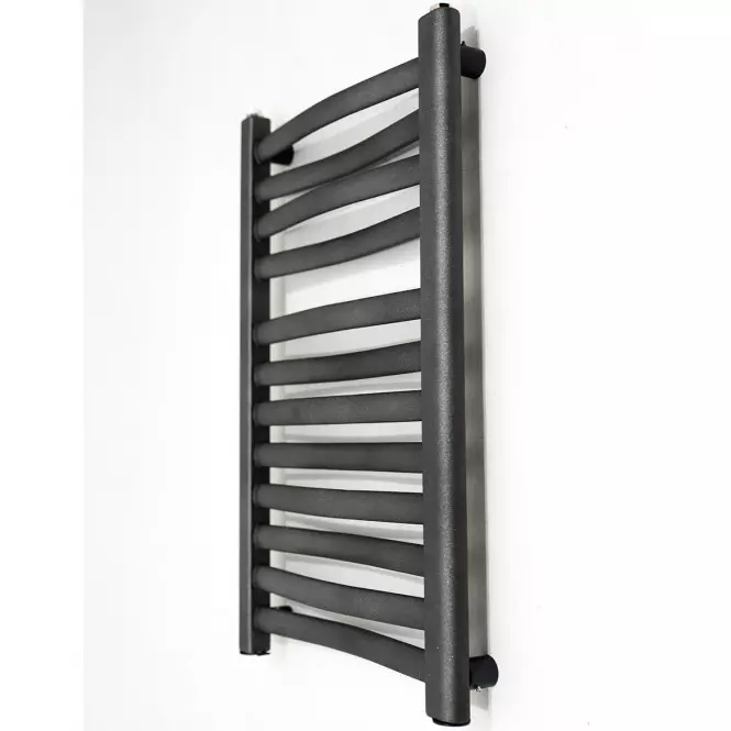 Kúpeľňový radiátor Łezka 3D Ł3D 12/40 čierna 675x440 mm,2