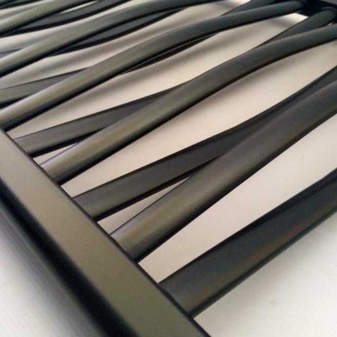 Kúpeľňový radiátor Łezka 3D Ł3D 29/40 čierna 1580x440