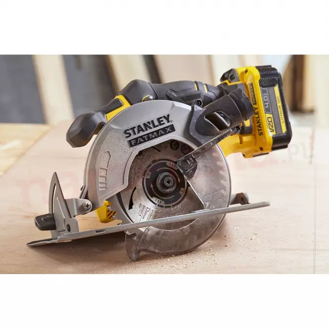 Kotúčová píla Stanley Fatmax 18V 165 mm V20 bez akumulátora SFMCS500B