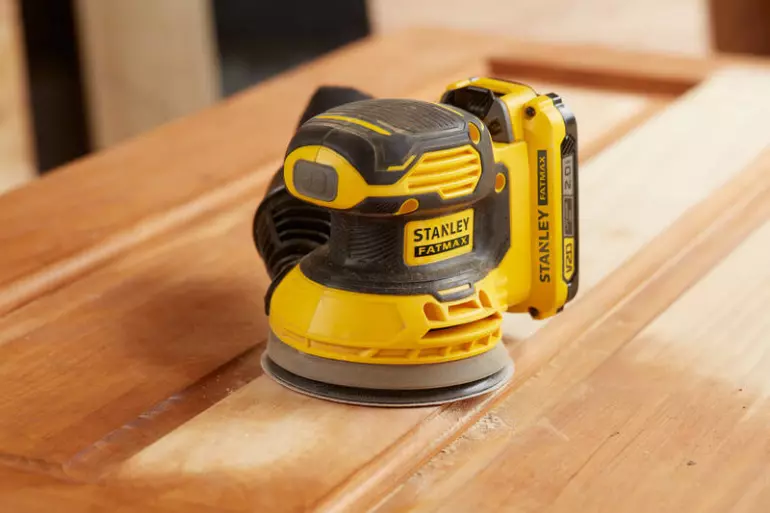 Oscilačná brúska Stanley Fatmax 18V 125 mm V20 bez akumulátora SFMCW220B
