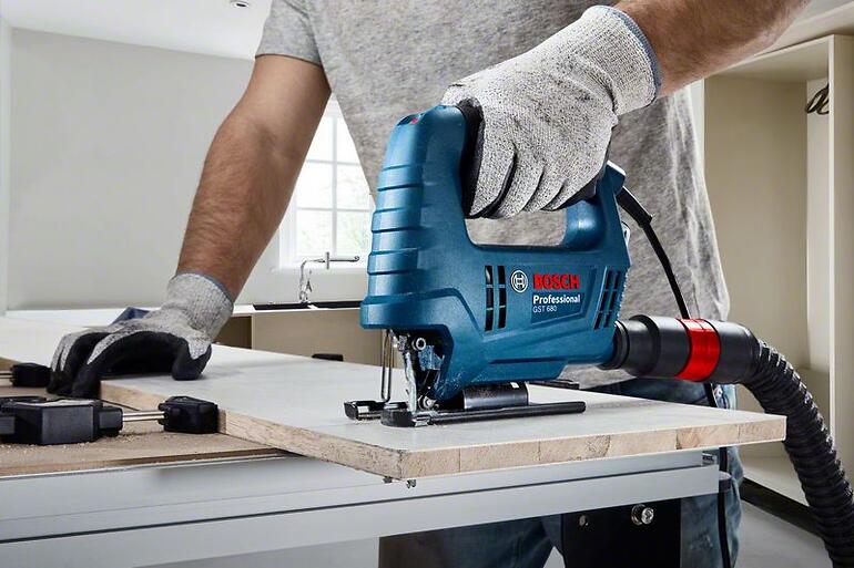 Priamočiara píla Bosch Professional 500 W GST 680,3