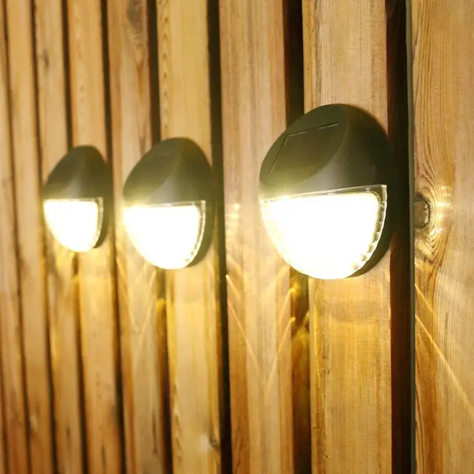 Solárna lampa WALL EKO0606,5
