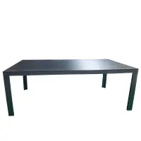 čierna