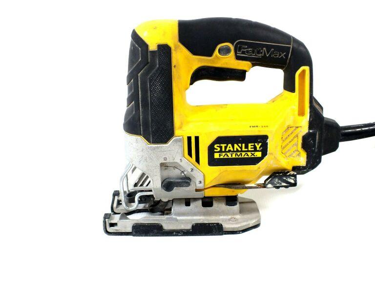 Priamočiara píla 710 W, KUFR Fatmax,2