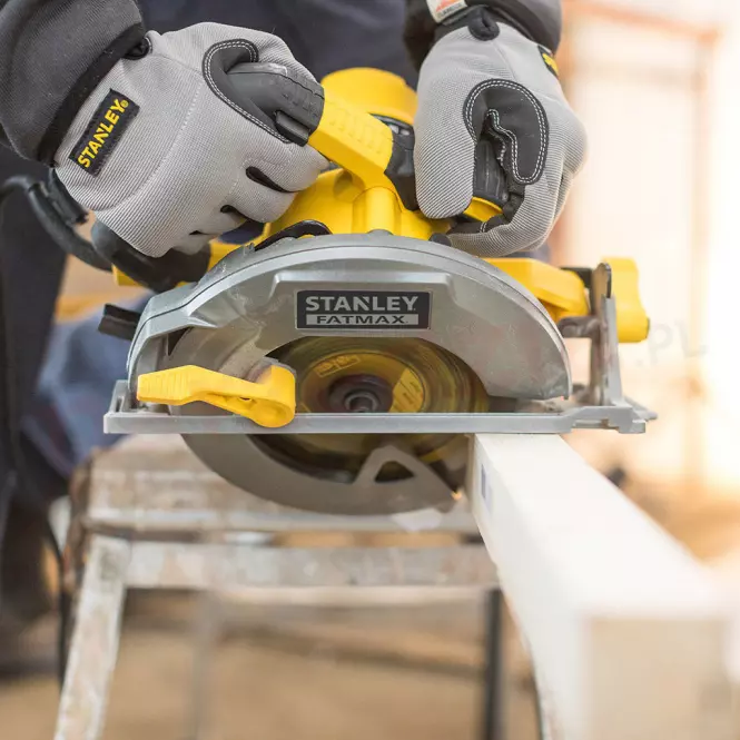 Kotúčová píla 1650 W  STANLEY FATMAX