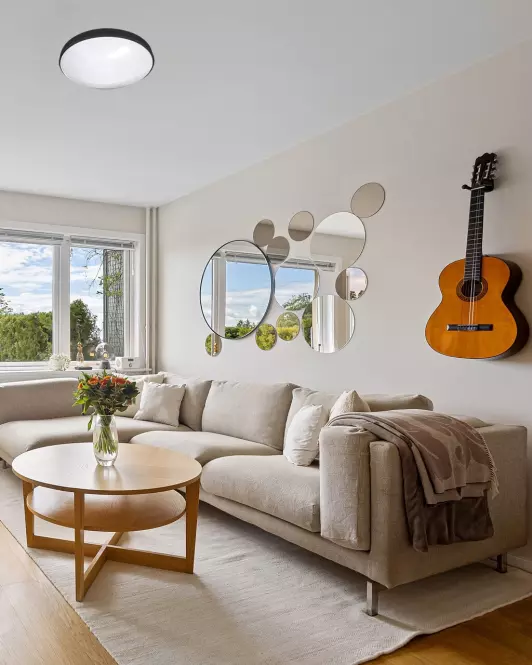 Stropná lampa QTEC 18W 4000K čierna