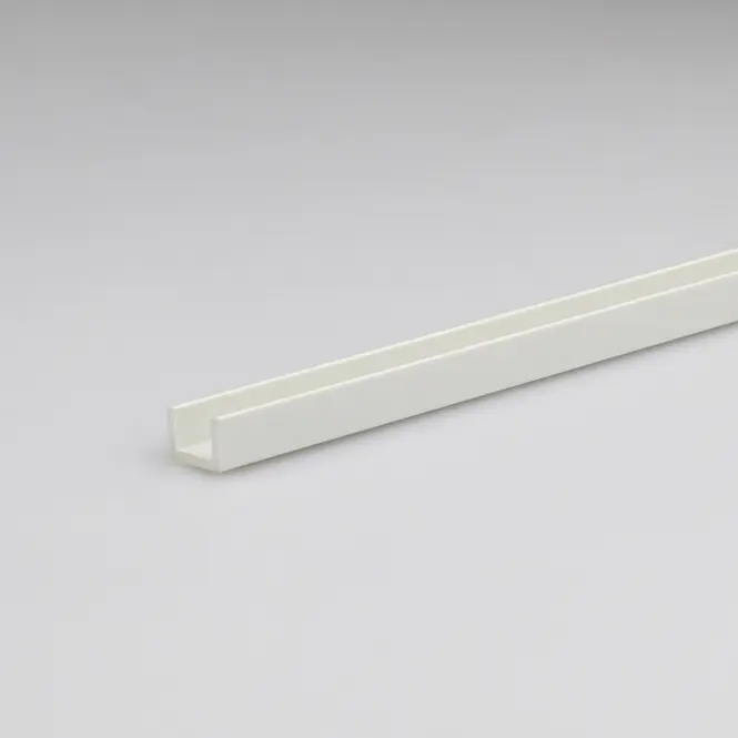 Profil U PVC biely lesk 6.2x8.7x1000