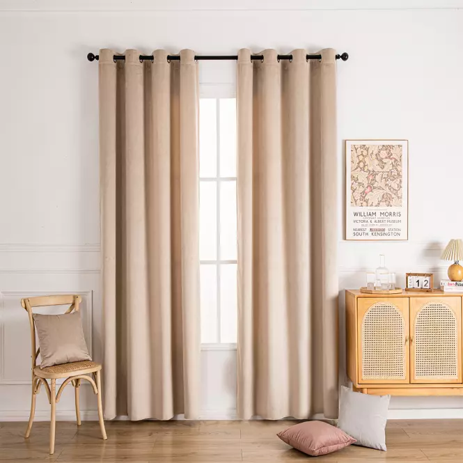Závesový materiál Velvet GY2329/240G/M2/2/1 svetlobéžová 150 cm. Tovar na mieru