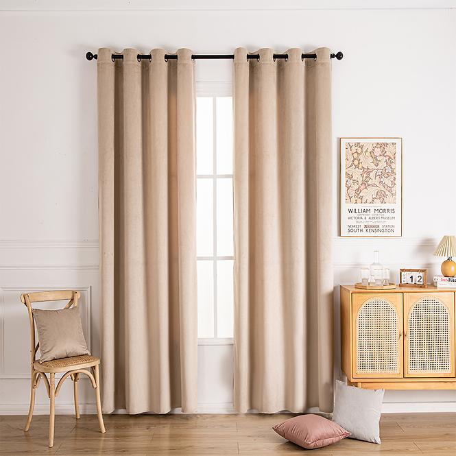 Závesový materiál Velvet GY2329/240G/M2/2/1 svetlobéžová 150 cm. Tovar na mieru