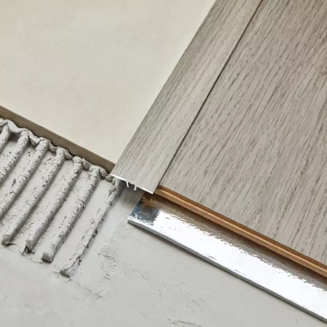 Lišta ochranná zatlačovacia plochý LWP 35 5W1 0,93m C-32 champange 