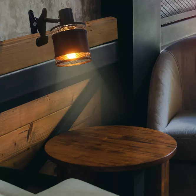 Lampa s klipom METALOPIK 49032 čierna/zlatá K1,6