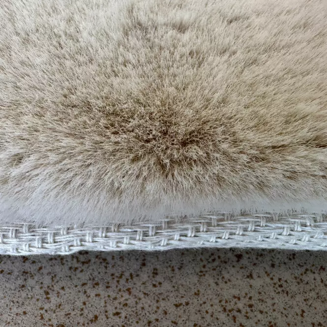 Koberec Rabbit Fur Timmy-F 1,2/1,8 Tfc3 béžová      