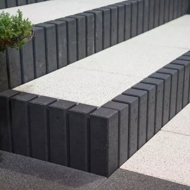 Palisádový obrubník Tetron grafit 6x30x51 cm