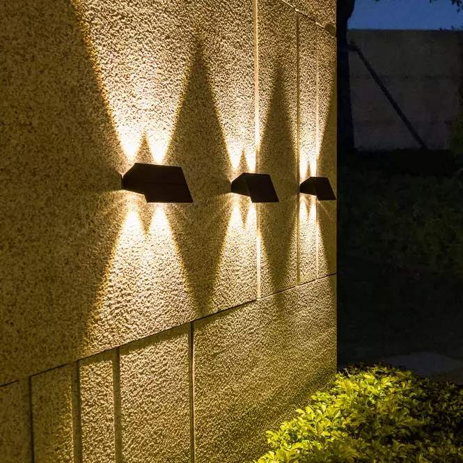Nástenná lampa solárna Tyche  46831 KGD2