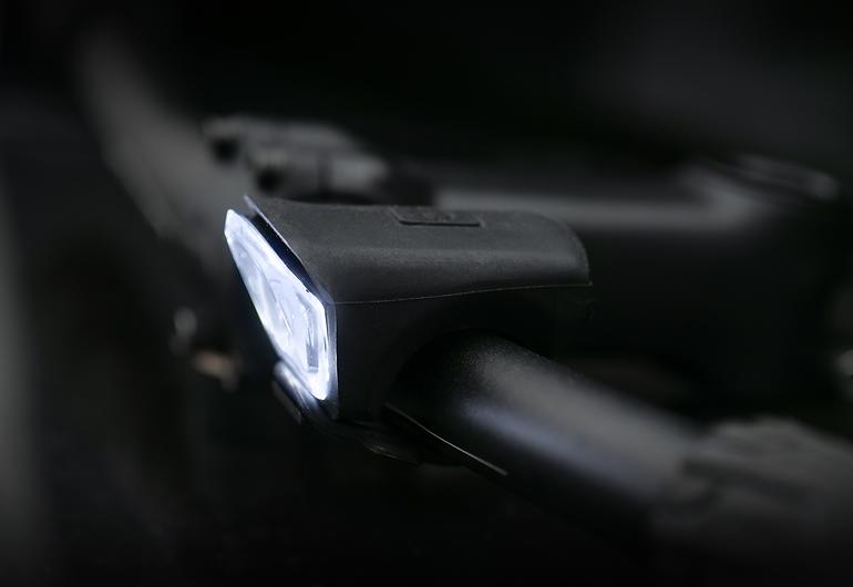 Predné cyklické svietidlo LED MS 302,2