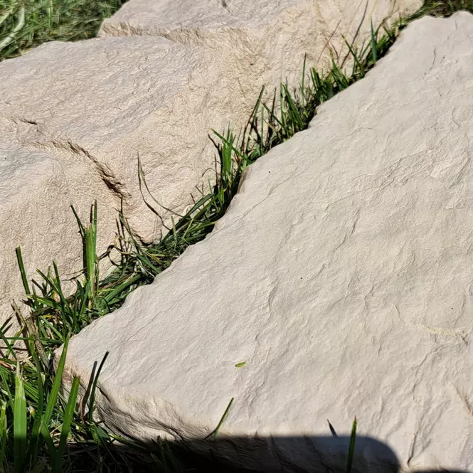 Nášľapný kameň Rock 30-37 cm béžový