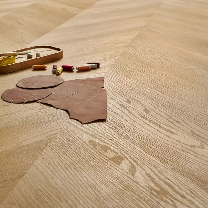 Vinylová podlaha SPC Dub Hartford 41822 Chevron 4V 4,5mm 0,3mm