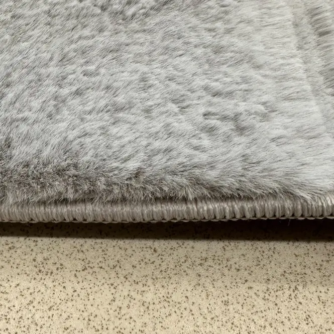 Koberec Rabbit Fur Luca R03 1,6/2,3 St-02,4