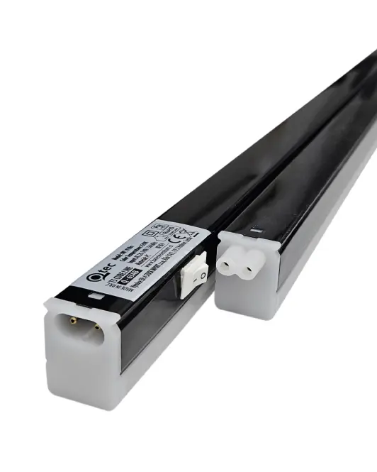 Svietidlo LED Q-63AB T5 CUBE LINE 9W 4200K čierna