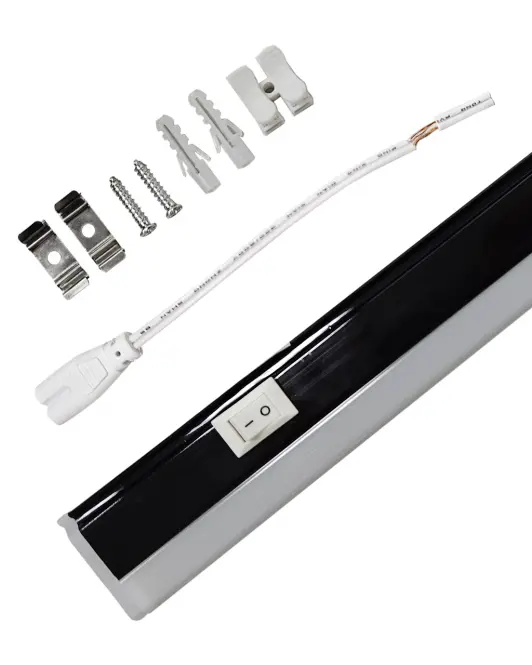 Svietidlo LED Q-63AB T5 CUBE LINE 9W 4200K čierna,2