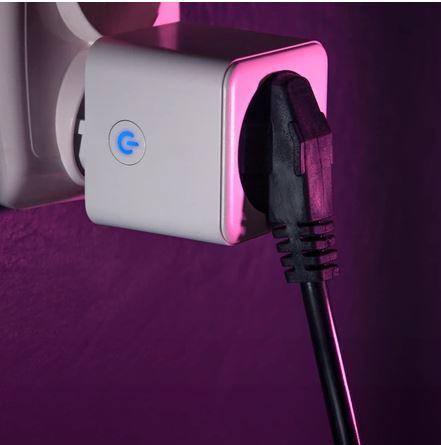 SMART zásuvka s meračom spotreby energie