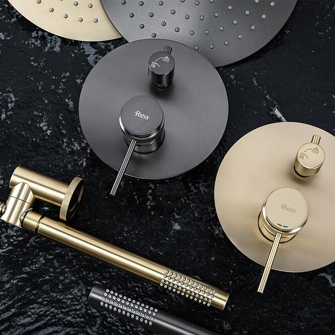 Sprchová súprava podomietková Rea Lungo Grip titán + BOX,7