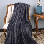 Deka Claudi 200x220 cm čierna