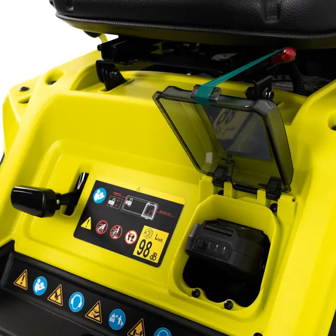 Záhradný traktor Rider 224 cm3 4,4 kW kôš 150 l GARDYER RT610,11