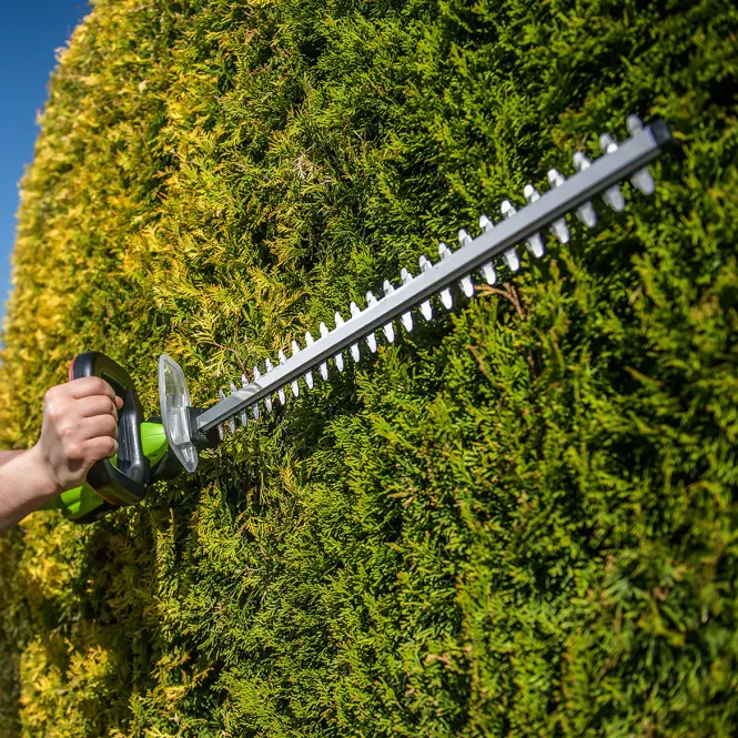 Nožnice na živý plot akumulátorové 2,0 Ah dĺžka 51 cm 4garden ANE5121S