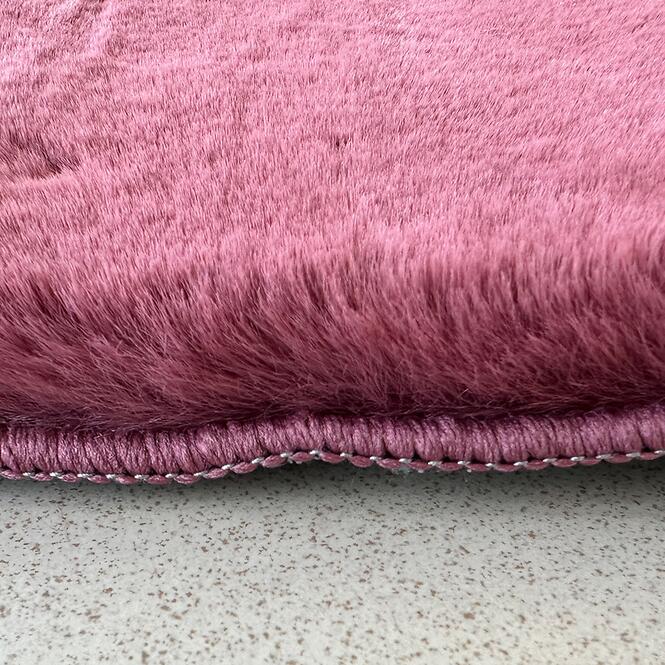 Koberec Bella Rabbit Fur 0,8/1,5 28 tmavoružový,4