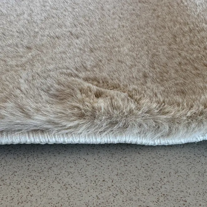 Koberec Bella Rabbit Fur 1,2/1,7 5 béžový,5