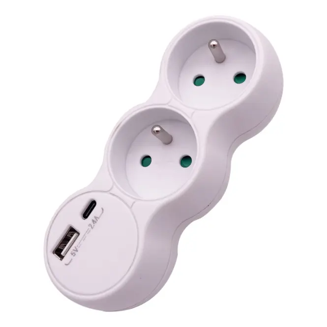 Adaptér 2X2P+Z + USB TYP A UND C 2.4A