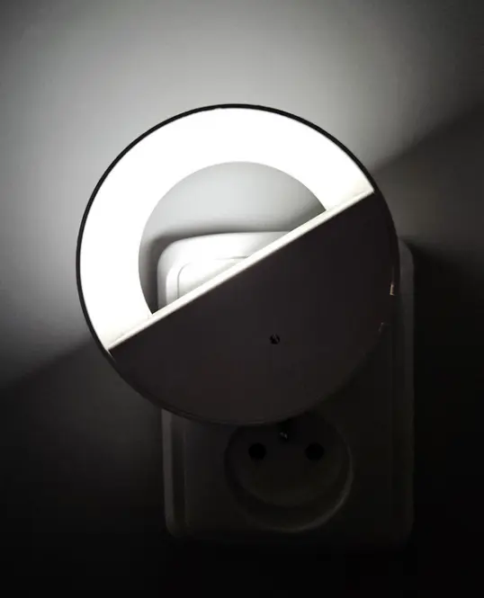 Zásuvná lampa TR-047M LED 0.5W LB1,5