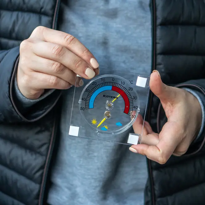 Univerzálny samolepiaci priesvitný teplomer s vlhkomerom (-50/50 °C)