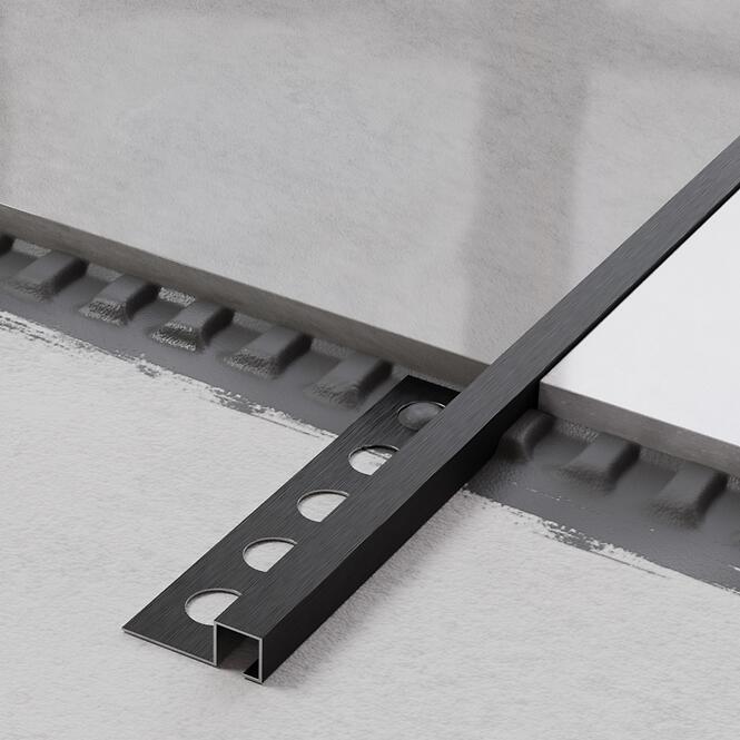 Rohový profil QS 10,5 mm x 270 cm čierny mat,3