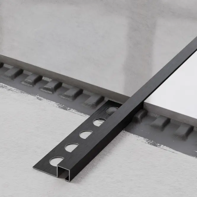 Rohový profil QS 12,5 mm x 270 cm čierny mat,3