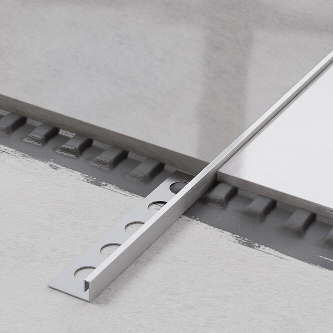 Rohový profil JS 10,5 mm x 270 cm strieborný mat