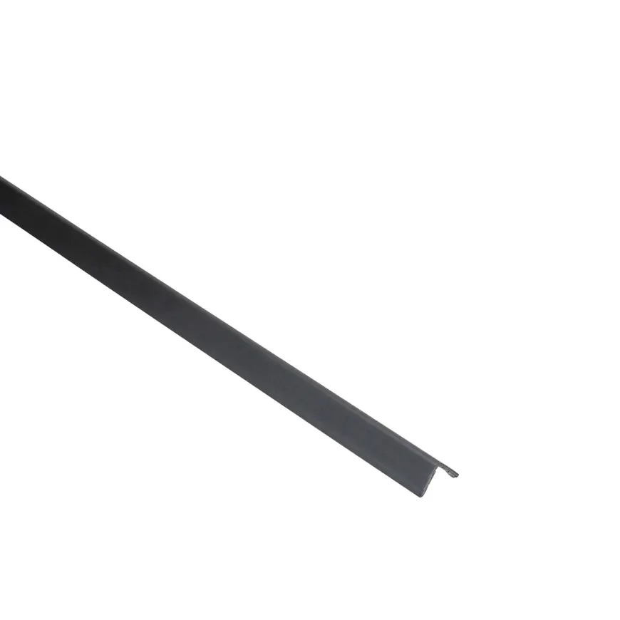 Profil uholníkový PCV čierny 10x10x1.1mm 1m