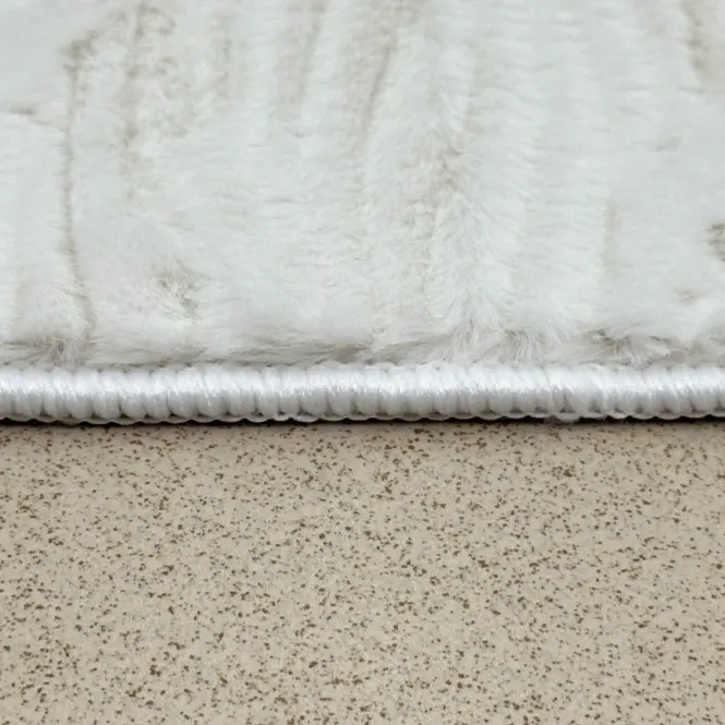 Koberec Lila Rabbit Fur 1,9/2,7 Sm688 krémový,9