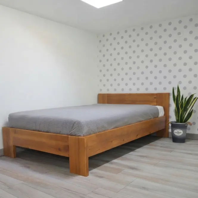 Posteľ  Kt 140x200 Drevo Borovica Wyb. Dub