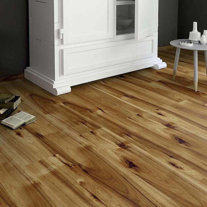 Laminátová podlaha Hickory Bravo 8mm AC4 80070