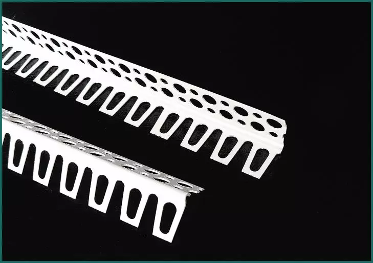  Profil PVC perforovaný  3 m