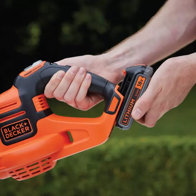Aku vysávač lístia GWC1820PC-QW 18 V,4