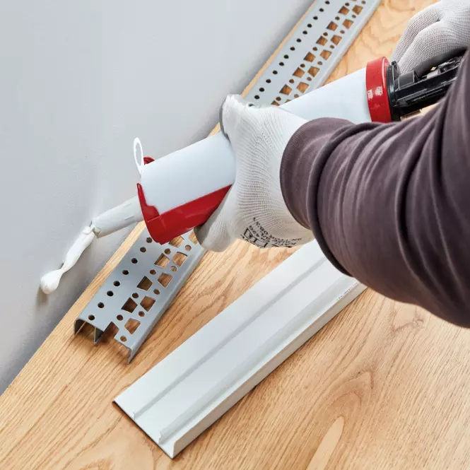 Podlahová lišta PVC Hi-Line Prestige 89 Biela mat